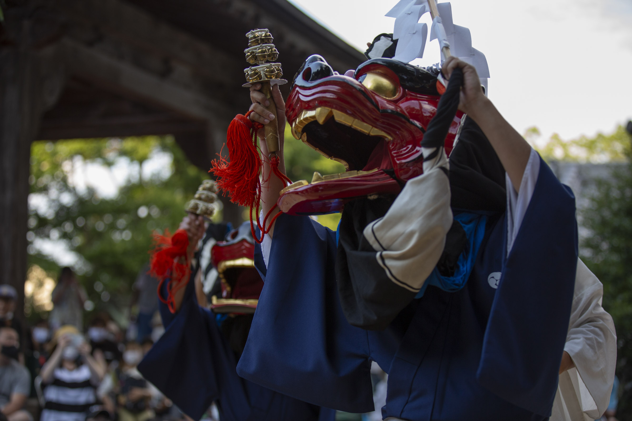 旅するカミサマ、迎える人々 伊勢大神楽と「家廻り芸能」/大阪大学出版会/神野知恵（単行本（ソフトカバー）） Amazon.co.jp: 旅するカミサマ、迎える人々―伊勢大神楽と「家